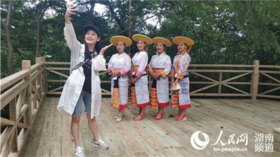 �ο���������Ů��Ӱ������ΰ ��